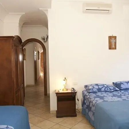 Palumbo بيت ضيافة 3*