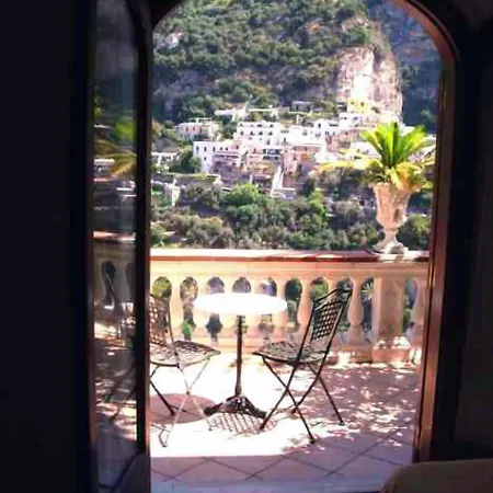 בית הארחה Palumbo 3*